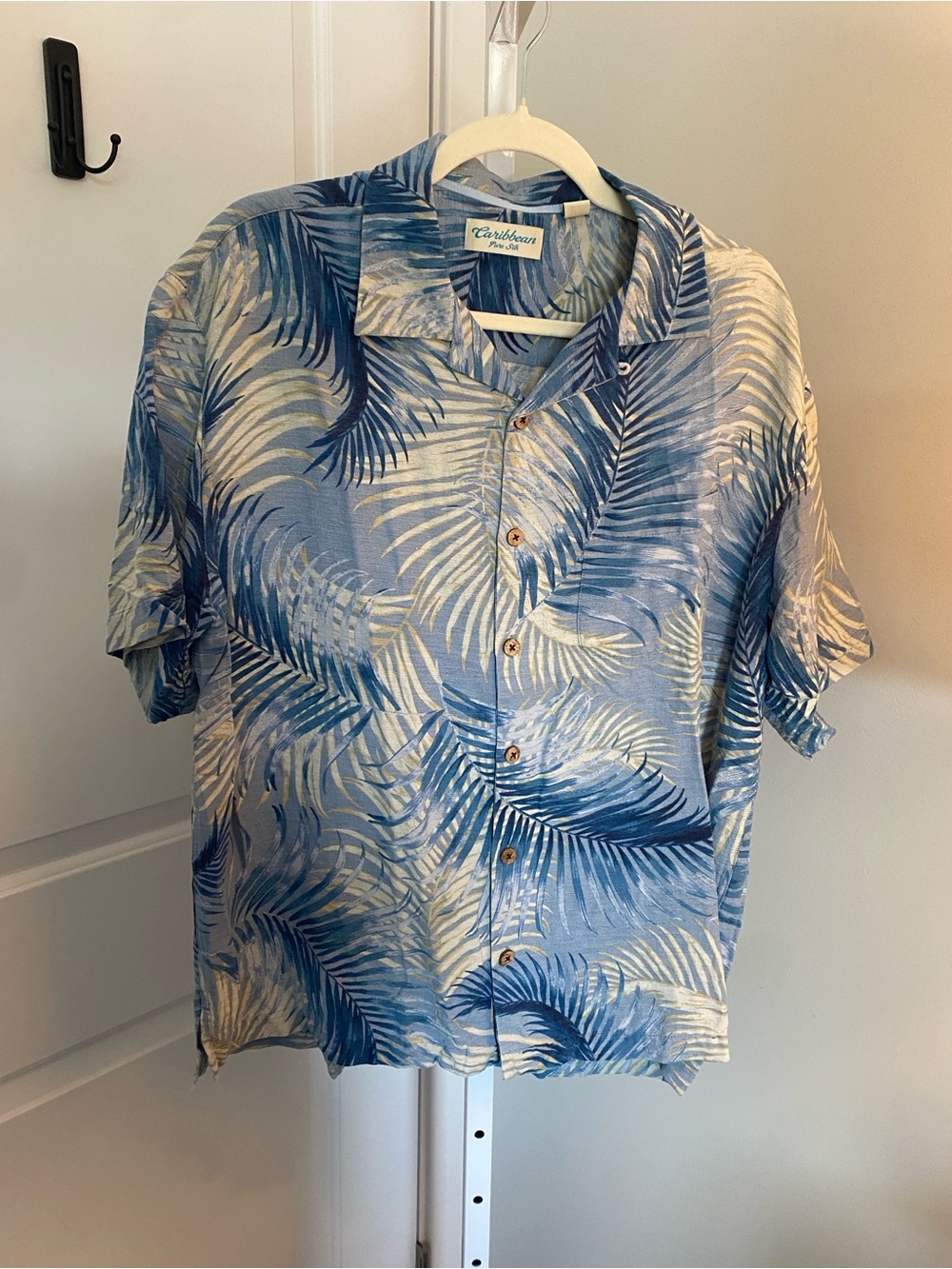 Caribbean Blue and Cream Tropical Palm Silk Shirt L